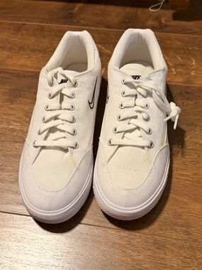 Nike court legacy shoes